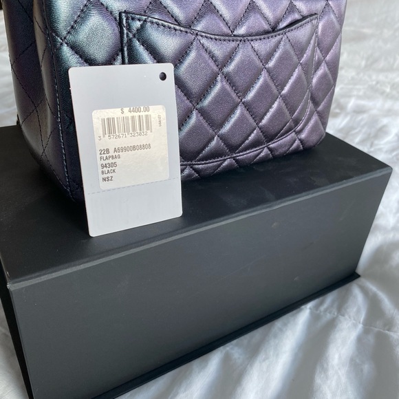 Chanel 22B Iridescent Black Rectangular Mini 🖤 - Picture 12 of 16